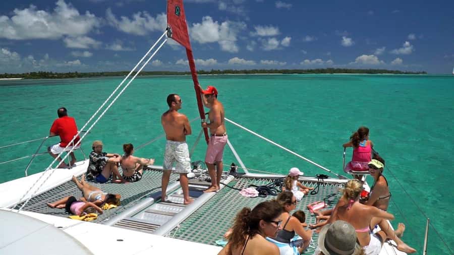 Catamaran Trip to Ile au Cerfs with Lunch and GRSE waterfall - Meeting at Trou d’Eau Douce