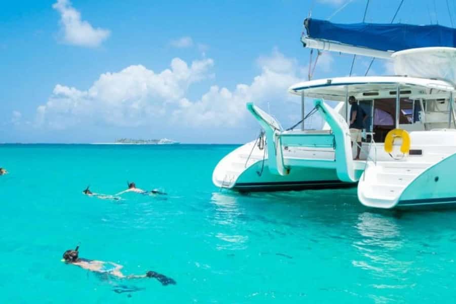 Catamaran trip to Ile Aux Cerfs With Two Way Transportation - A full day from your hotel to the east coast