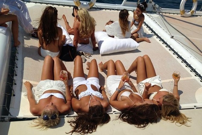 Catamaran trip with other groups along the Costa Brava. Saturday. - Leaving from Lloret de Mar Beach