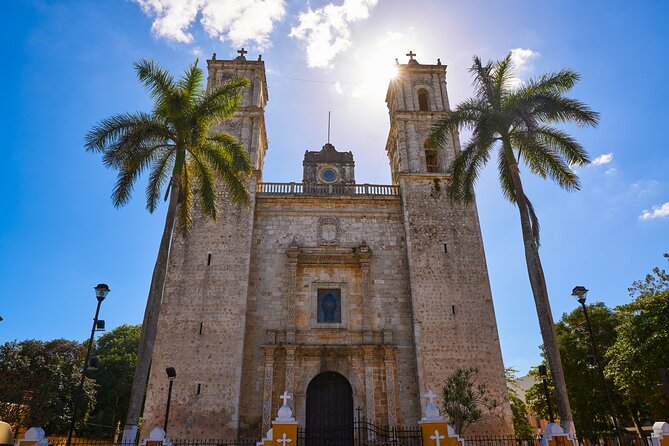 Combo Saver: Chichen Itza & Cenote + Isla Mujeres Catamaran - Valladolid: a short taste of colonial Yucatan