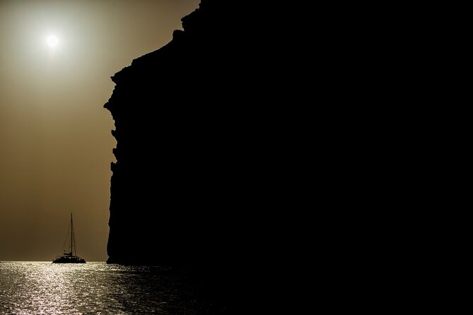 Comfort Max Catamaran Caldera Cruise with BBQ and Drinks - What the $72.41 price really buys you