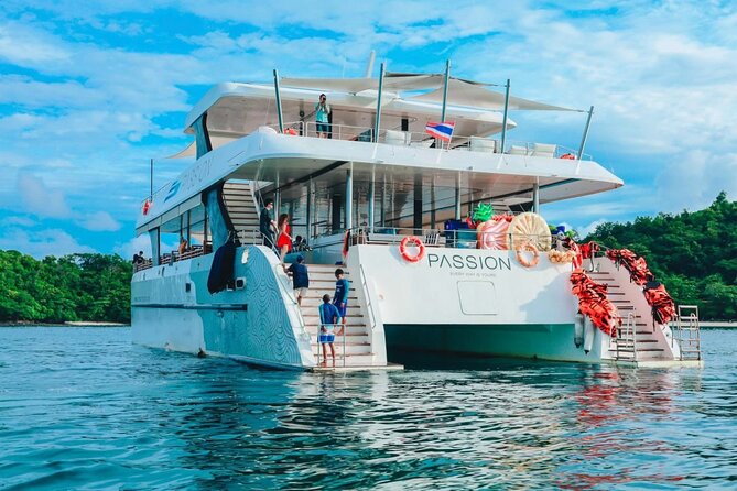Coral and Racha Islands Luxury Catamaran Experience - Comfort, safety, and the less polished details