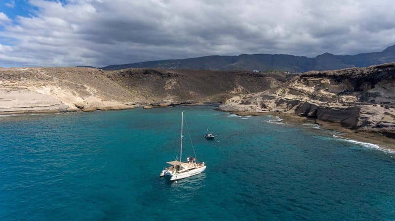 Costa Adeje: Catamaran Tour, Snorkelling, Snacks & Drinks - Food, drinks, and the simple lunch