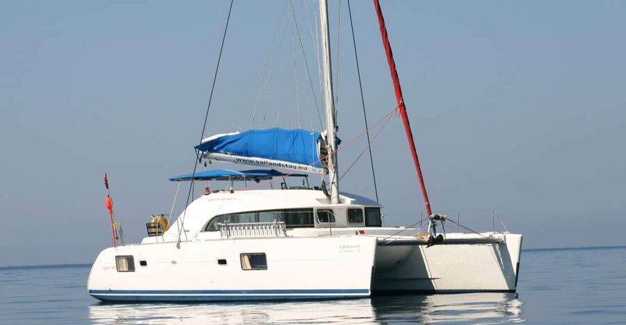 Costa Tropical: Luxury Catamaran Trip with Lunch - Key points to know before booking