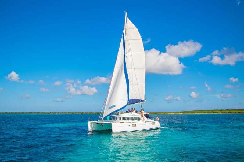 Cozumel: Catamaran Tour To Isla de la Pasión - A beach stop with a flexible pace