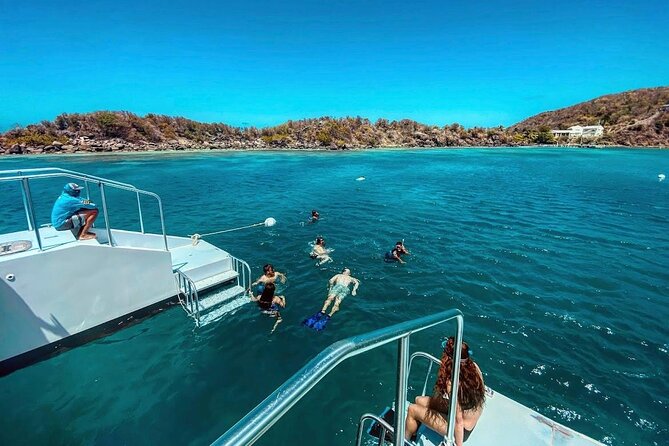 Culebra Snorkeling Tour by Catamaran from Fajardo - How the group size changes the feel