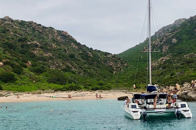 Daily cruise on a sailing catamaran on the La Maddalena archipelago - Leaving Santa Teresa Gallura at 10 a.m.