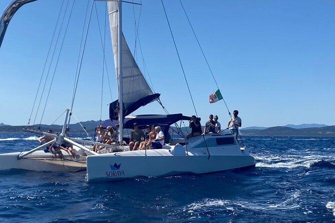 Daily cruise on a sailing catamaran on the La Maddalena archipelago - Spaghetti lunch in the middle of the archipelago