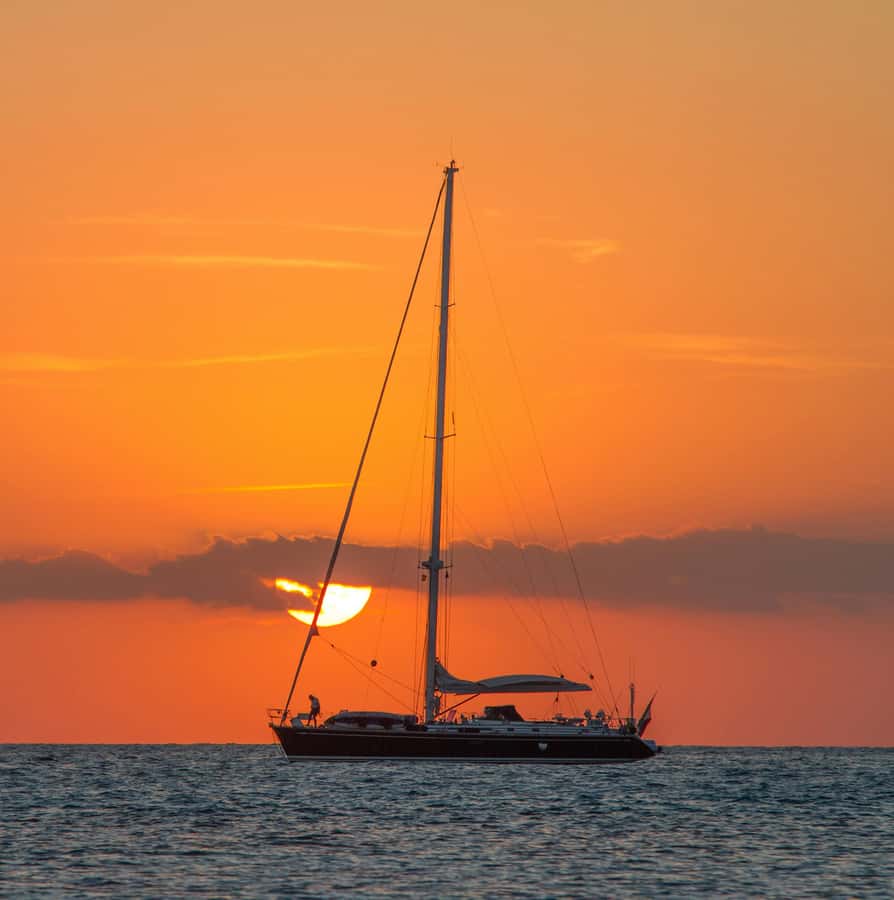 Dakhla Catamaran Tour & Dragon Island Visit - Arriving at Dragon Island