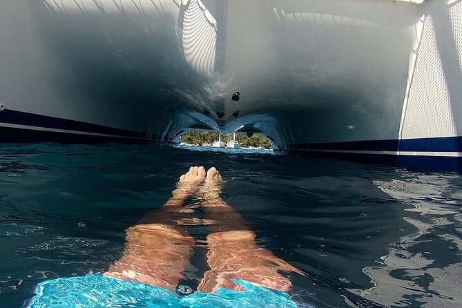 Day trip on a sailing catamaran in Sardinia - The catamaran, Layla, and the small-group question