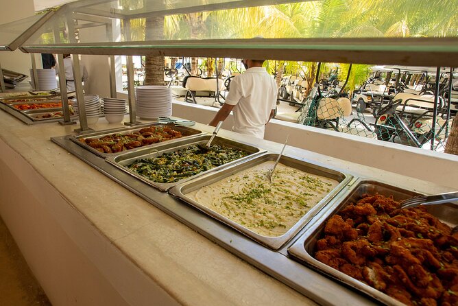 Deluxe Catamaran tour to Isla Mujeres with Open Bar and Lunch - The catamaran ride back to Cancun