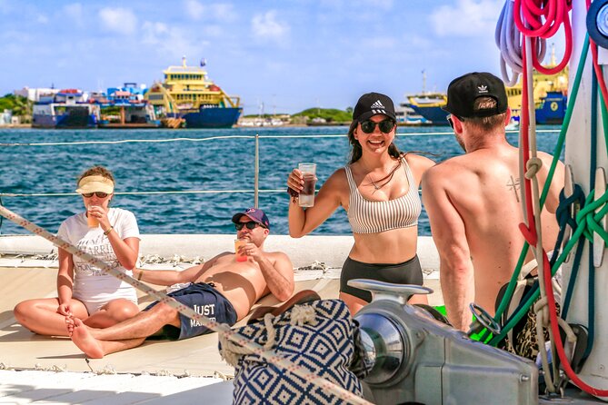 Deluxe Catamaran tour to Isla Mujeres with Open Bar and Lunch - One hour around downtown Isla Mujeres