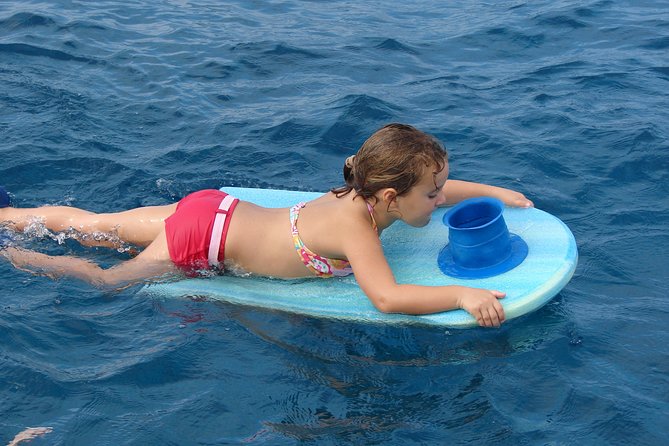 Deluxe Snorkel & Dolphin Watch Aboard a Luxury Catamaran from Kailua-Kona - The Crew, Safety, and the Feel of the Day