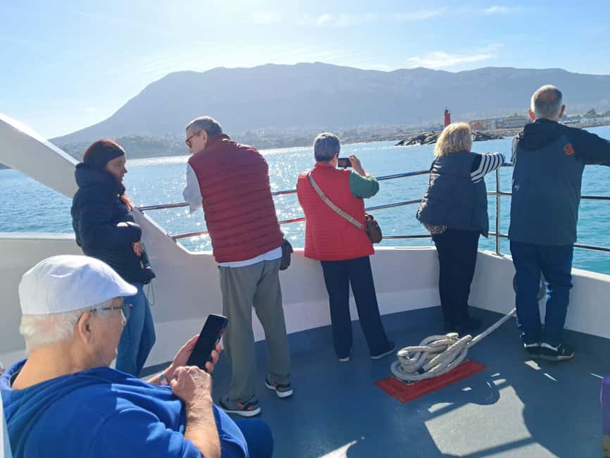 Denia: Cova tallada Catamaran Trip w/ Mussel Tasting & Wine - Language, boat details, and practical limits