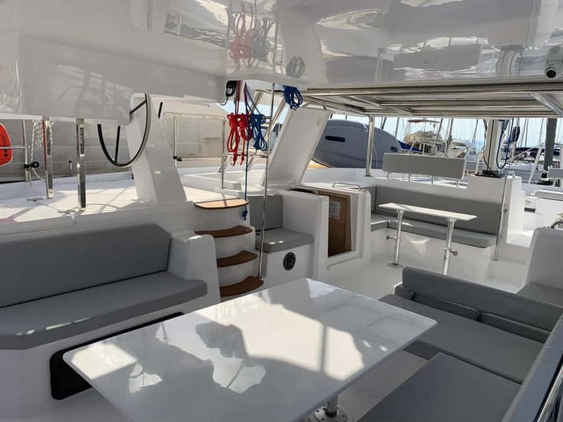 Departure from BRUSC: Half-day catamaran cruise - Key points to know before sailing