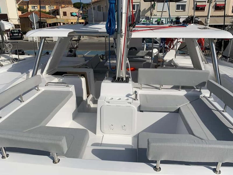 Departure from BRUSC: Half-day catamaran cruise - Should you book the CAT EXPLORER cruise?