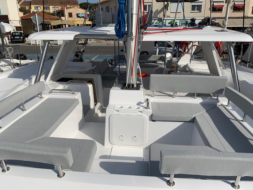 Departure from BRUSC: Half-day catamaran cruise - Who will enjoy this cruise most