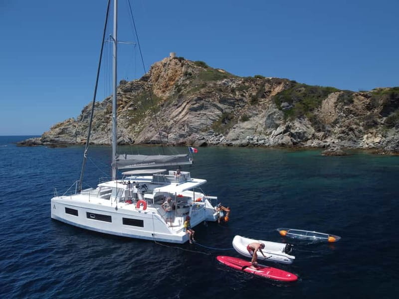 Departure from BRUSC: Half-day catamaran cruise - Sailing around Embiez without rushing