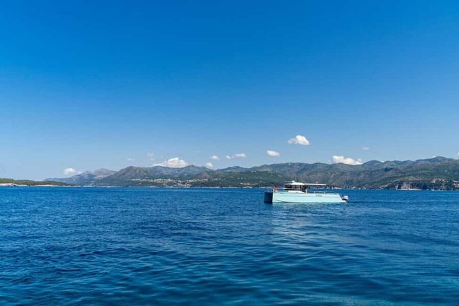 Dubrovnik: Blue Cave Catamaran Tour with Drinks and Snorkel - Key points to know before booking