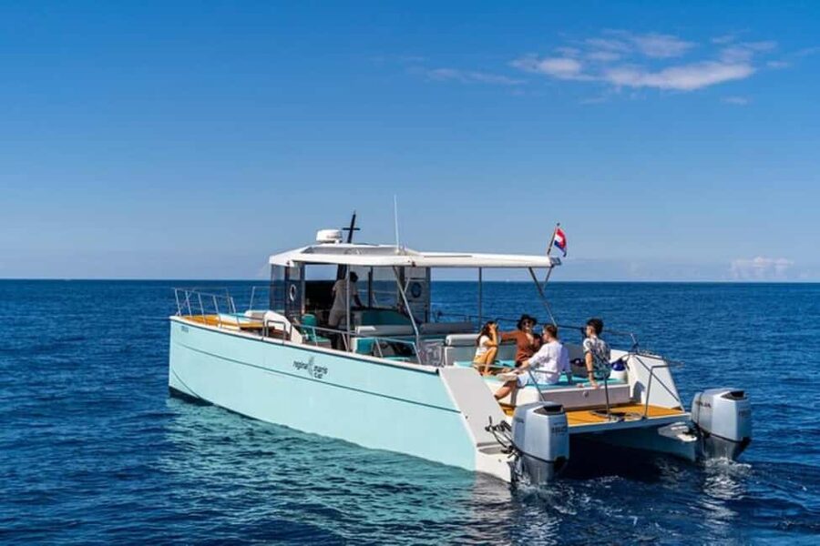Dubrovnik: Blue Cave Catamaran Tour with Drinks and Snorkel - Swimming at the Green Cave