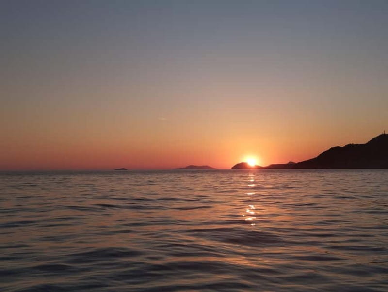 Dubrovnik: Sunset Catamaran Cruise with Sparkling Wine - Practical booking advice for the evening