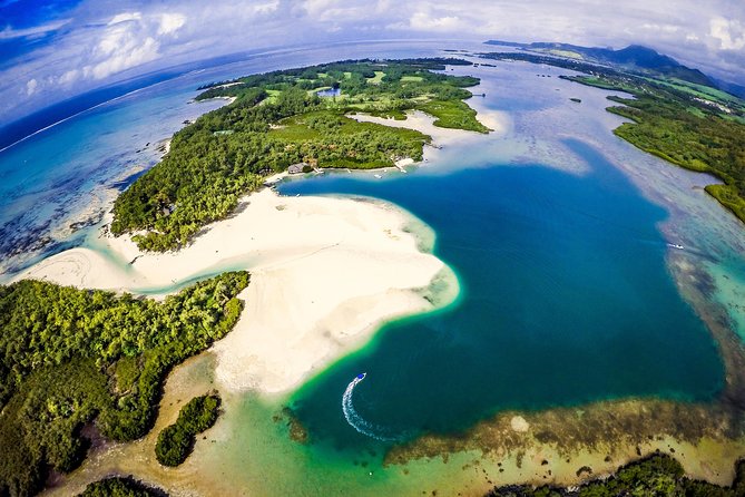 EAST Shared Cruise : OCÉANE Full day catamaran to Ile aux Cerfs - Key points to know before you book