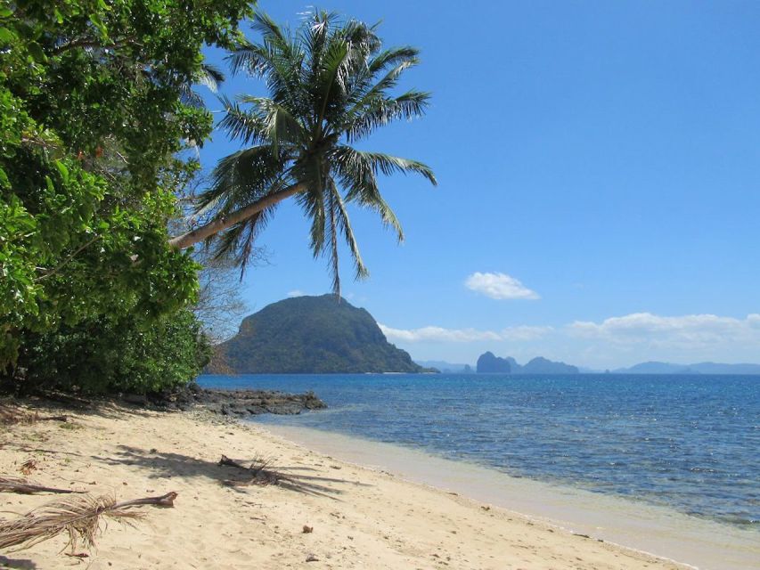 El Nido: Full-Day Premium Island Hopping Catamaran Cruise - Key points to know before booking