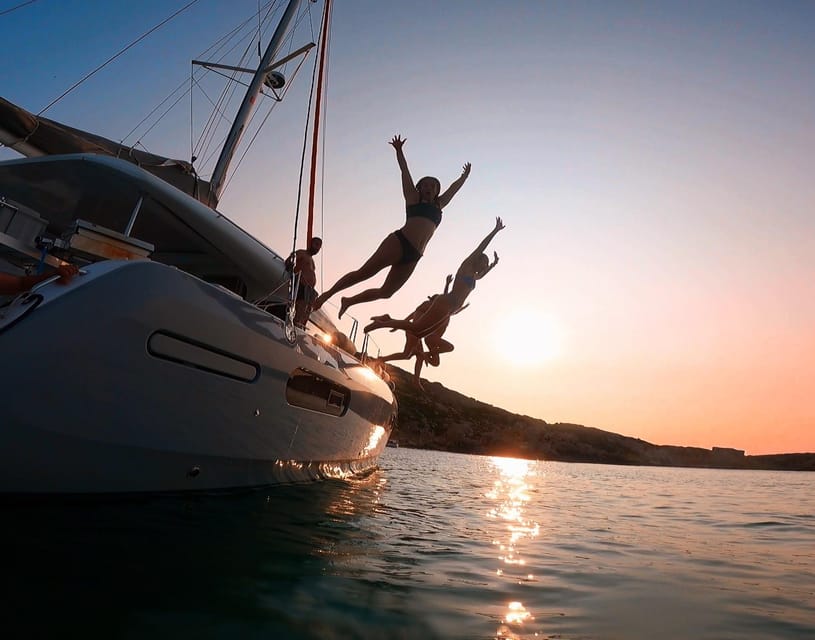 Evening Catamaran Charter - What the $753 group price really means