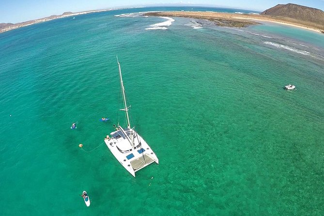 Exclusive Sailing Catamaran Experience to Lobos Island with lunch - Setting out from Corralejo marina