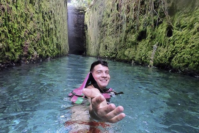 Experience an amazing ecological park tour & explore Isla Mujeres by catamaran. - Key points at a glance