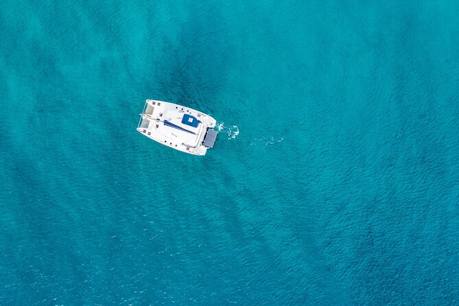 Family Catamaran Cruise from Jamwest Beach Negril Hotels - Rick’s Cafe and the sunset hour