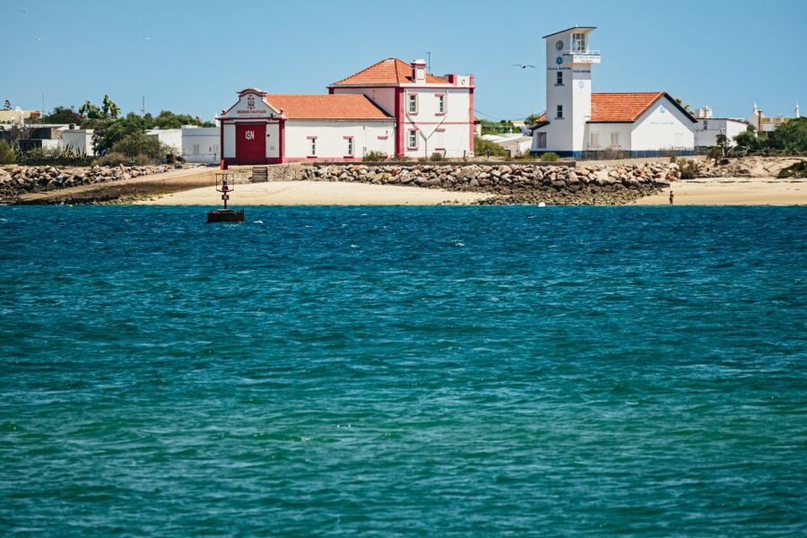 Faro: Deserta Island and Farol Island Catamaran Boat Trip - Cruising from Faro into Ria Formosa