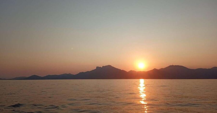 Firework Evening on a Maxi Catamaran from Saint Tropez - Practical Details That Can Save You Trouble