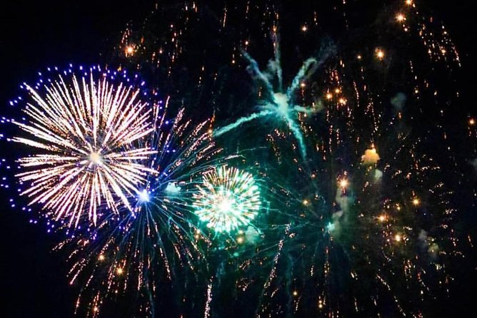 Friday Night Catamaran Fireworks Sail with Open Bar - Key things to know before booking