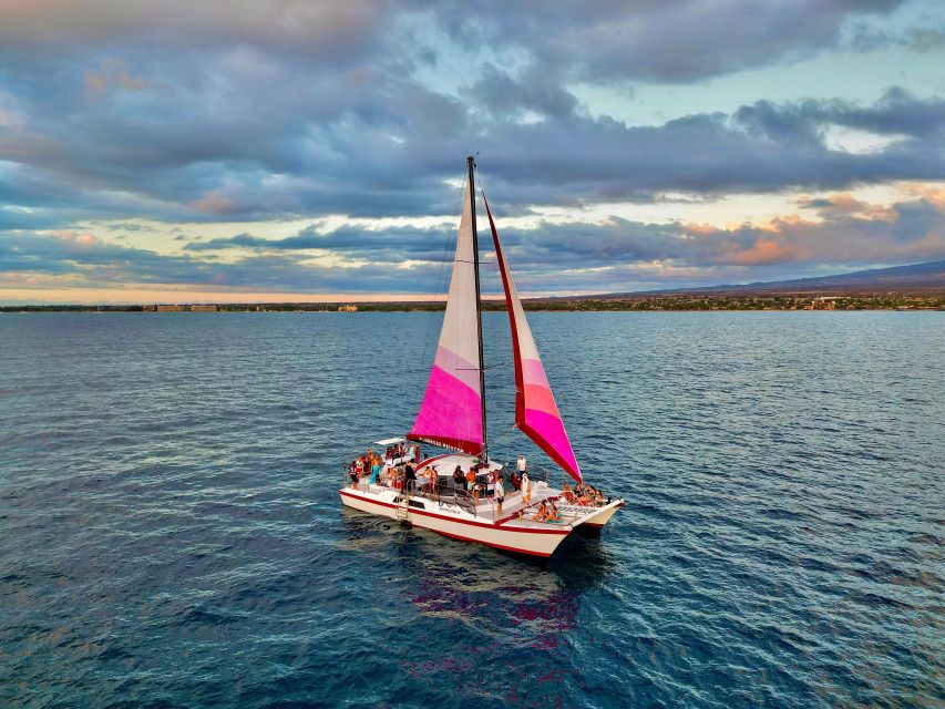 From Maalaea: Whale Watching Catamaran Cruise with Drinks - Watching whales from Winona