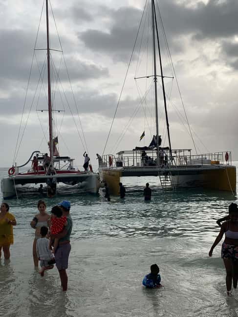 From Montego Bay: Private Tour to Negril w/ Catamaran Cruise - The long road from Montego Bay to Negril