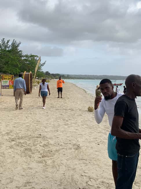 From Montego Bay: Private Tour to Negril w/ Catamaran Cruise - Margaritaville and the Seven Mile Beach stop