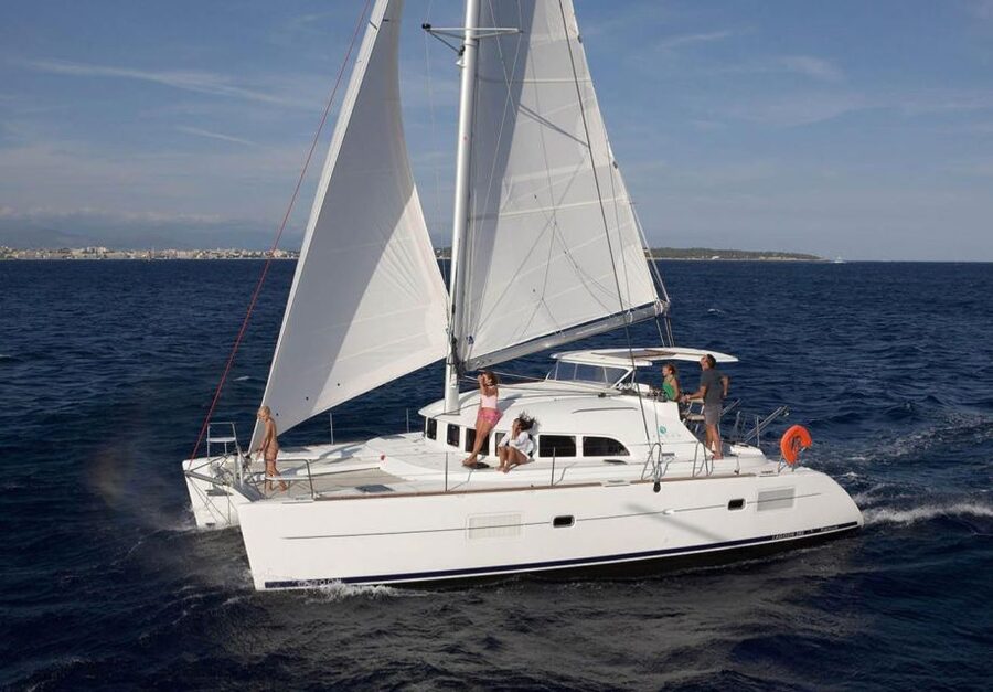From Ornos: Mykonos Delos Catamaran Cruise with Meal & SUP - Who will enjoy this most