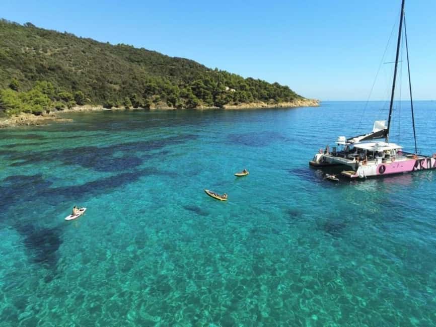 From Quiberon: Ile aux Moines Catamaran Sailing Adventure - Why the maxi catamaran makes a difference