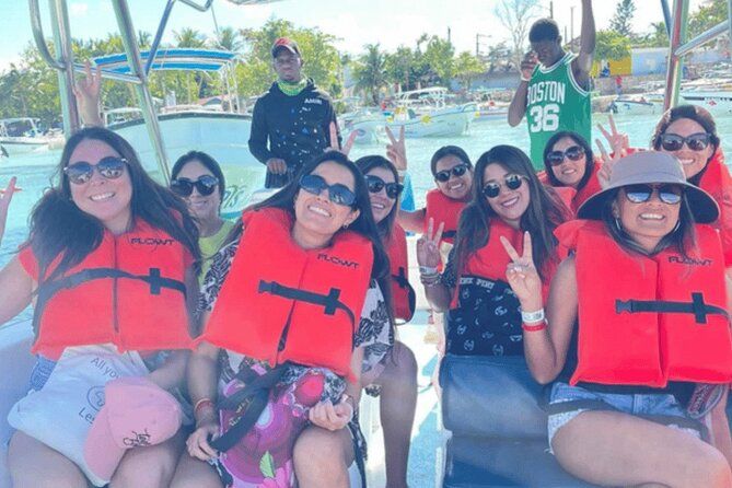 From Santo Domingo: Saona Island For Small Group Catamaran - Lunch at 1:00 p.m. keeps the day simple