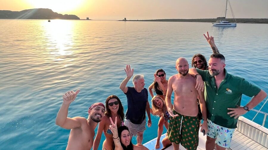 From Stintino: aperitif on a catamaran at sunset - Practical packing and timing advice