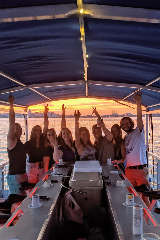 Ft. Lauderdale: Nighttime Sightseeing Catamaran Tour - Meeting at 1784 SE 15th Street