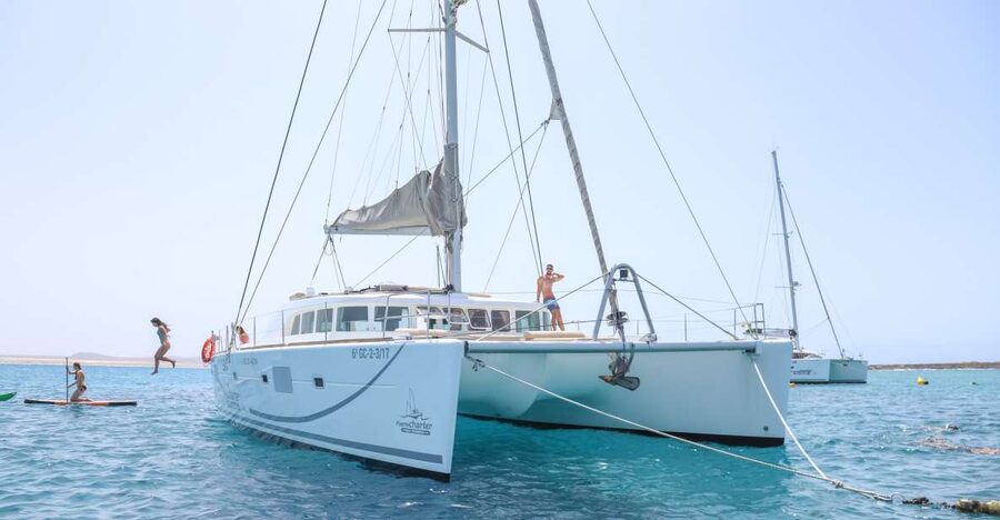 Fuerteventura: Private Luxury Catamaran to Lobo Island - La Concha beach is the heart of the outing
