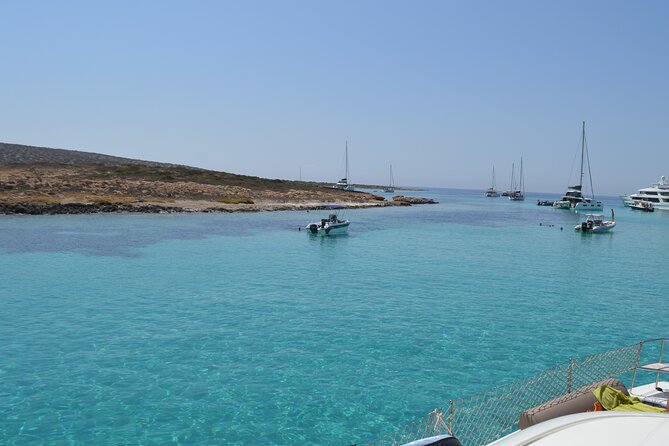 Full Day Catamaran Cruise in Paros - Faneromeni Beach and lunch beside the rocks