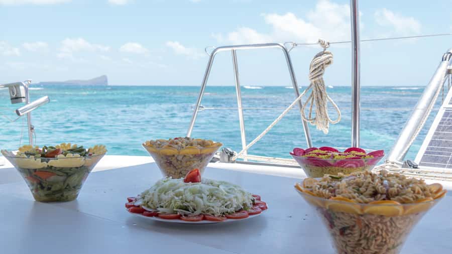 Full Day Catamaran Luxury Cruise to Northern Islands w Lunch - Key points to know before booking