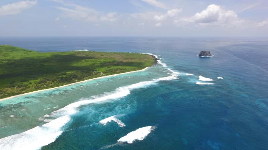 Full Day Catamaran Luxury Cruise to Northern Islands w Lunch - Is $115 a fair price?