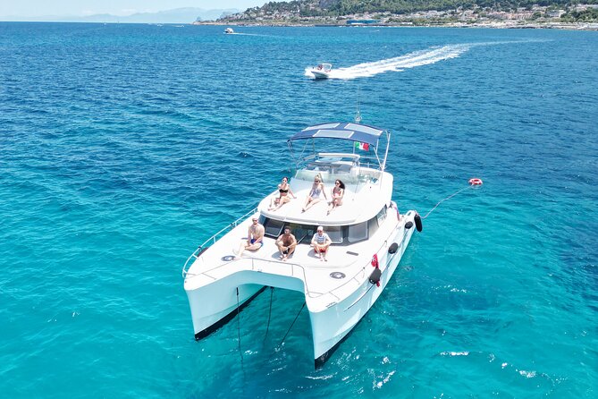 Full-day catamaran tour in Palermo: boat experience with lunch - Key points at a glance