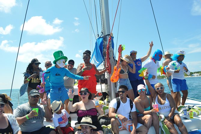 Full-Day Luxurious Catamaran Adventure - Cancún to Isla Mujeres - The spinnaker ride and the return sail