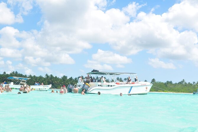 Full Day Tour to Saona Island by Catamaran and Speedboat - The natural pool at Playa Palmilla