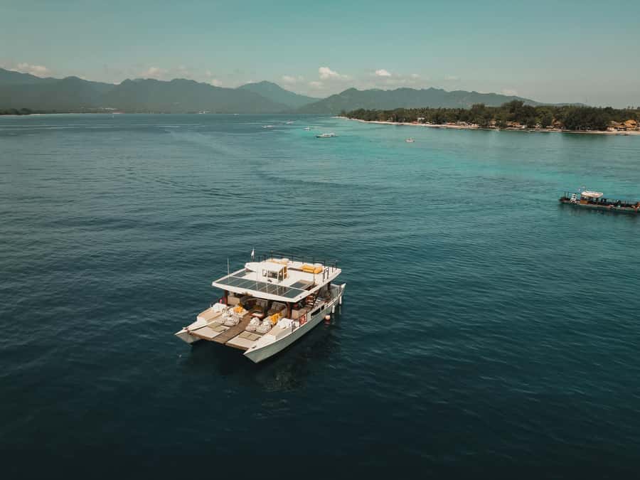 Gili Islands: 4-in-1 Catamaran Snorkeling Experience - What to pack for a comfortable day